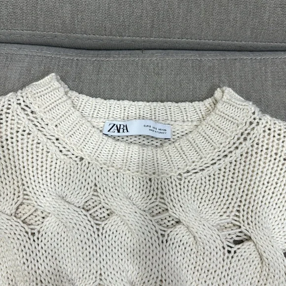 Zara Knit Sweater with Cutouts - Picture 4 of 5